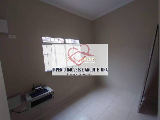 Sobrado para Venda em Caraguatatuba - 5