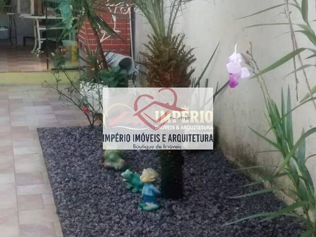 Sobrado para Venda em Caraguatatuba - 5