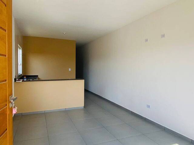 Casa para Venda em Caraguatatuba - 4