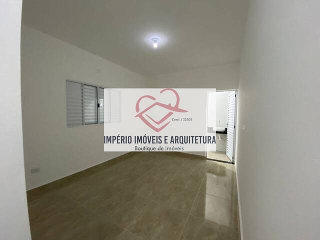 Casa para Venda em Caraguatatuba - 4