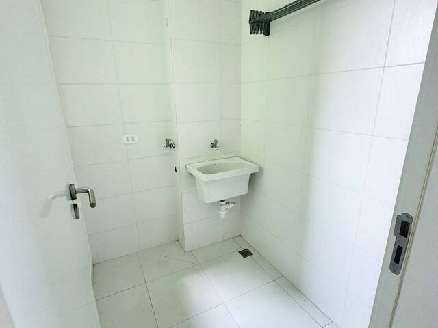 Apartamento para Venda em Caraguatatuba - 4