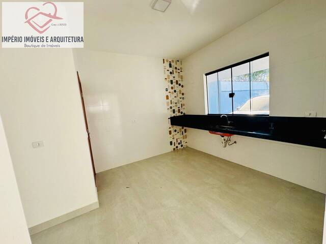 Casa para Venda em Caraguatatuba - 4