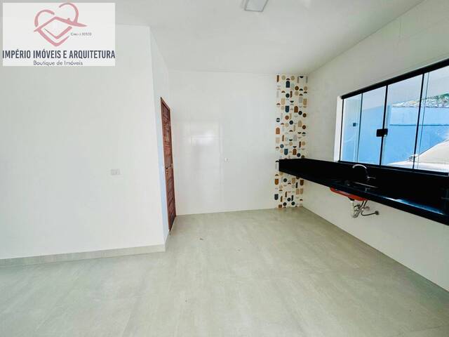 Casa para Venda em Caraguatatuba - 5