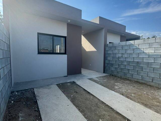 Casa para Venda em Caraguatatuba - 4