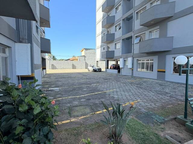 Casa para Locação em Caraguatatuba - 2