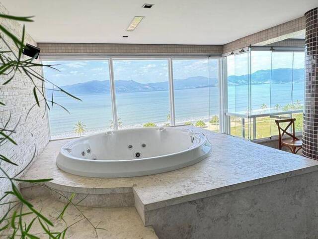 Apartamento para Venda em Caraguatatuba - 4