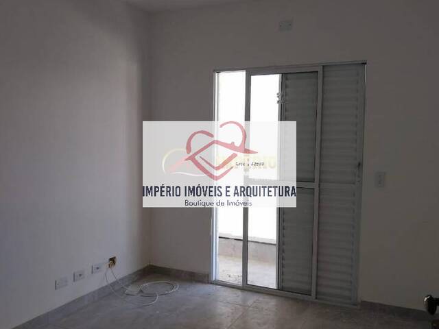 Sobrado para Venda em Caraguatatuba - 5