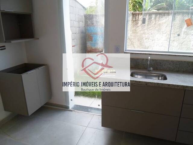 Sobrado para Venda em Caraguatatuba - 5