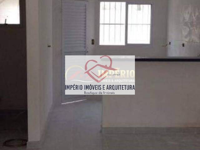 Sobrado para Venda em Caraguatatuba - 5