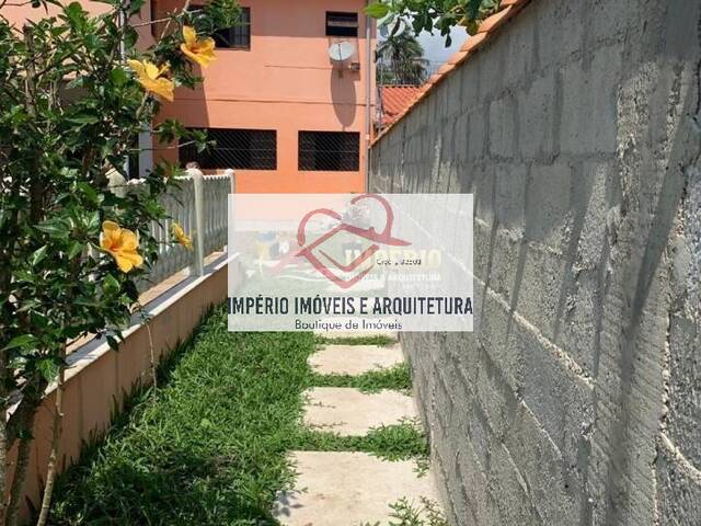 Sobrado para Venda em Caraguatatuba - 5