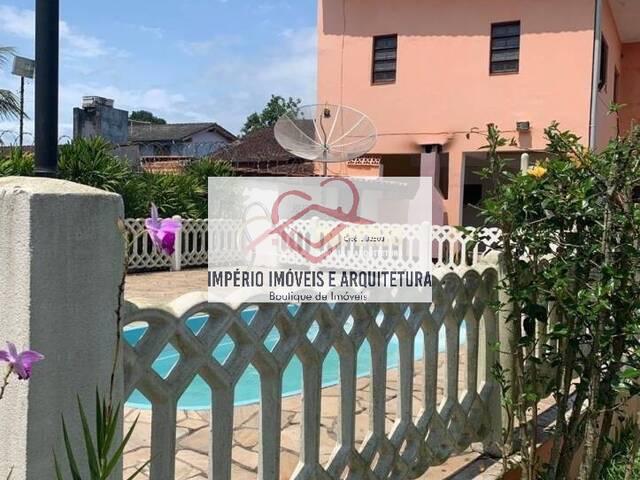 Sobrado para Venda em Caraguatatuba - 4