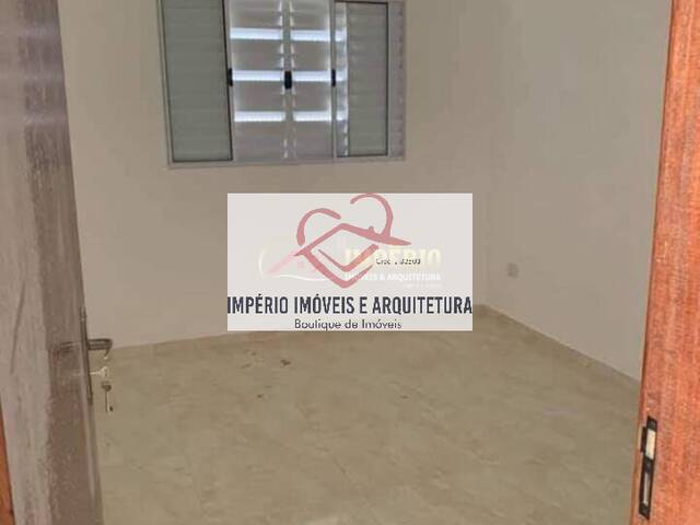 Casa para Venda em Caraguatatuba - 4