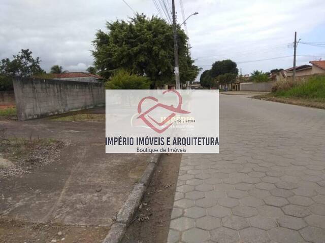 Terreno para Venda em Caraguatatuba - 4