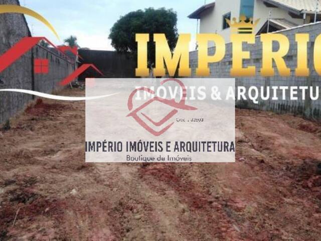 Sobrado para Venda em Caraguatatuba - 4