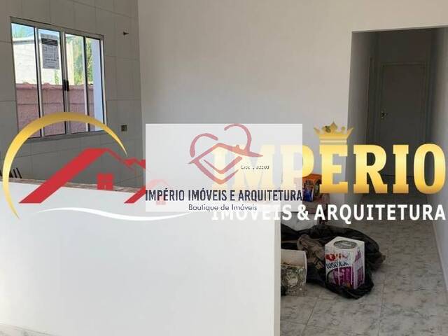Casa para Venda em Caraguatatuba - 2