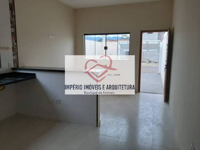 Casa para Venda em Caraguatatuba - 5
