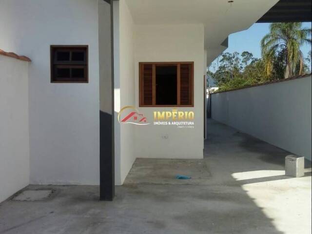 Casa para Venda em Caraguatatuba - 5