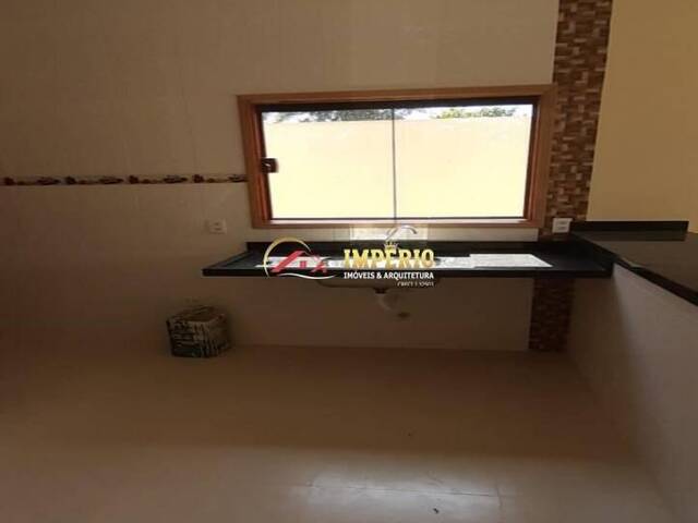 Casa para Venda em Caraguatatuba - 4